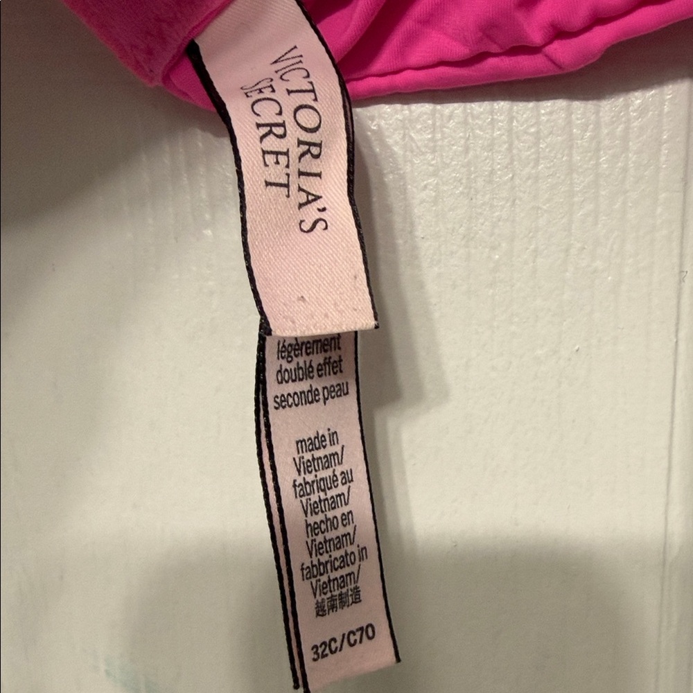 Victoria's Secret Hot Pink Bra - Picture 2 of 6